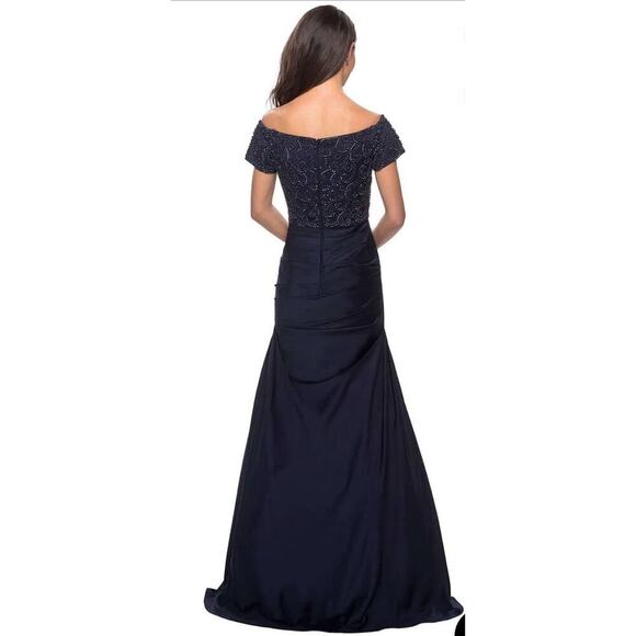 New La Femme Elegant Embellished Gown 12 Satin Navy Sweetheart Neck Short Sleeve - Picture 2 of 11